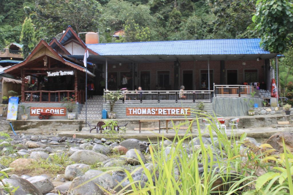 Thomas' Retreat Bukit Lawang Hotell Eksteriør bilde